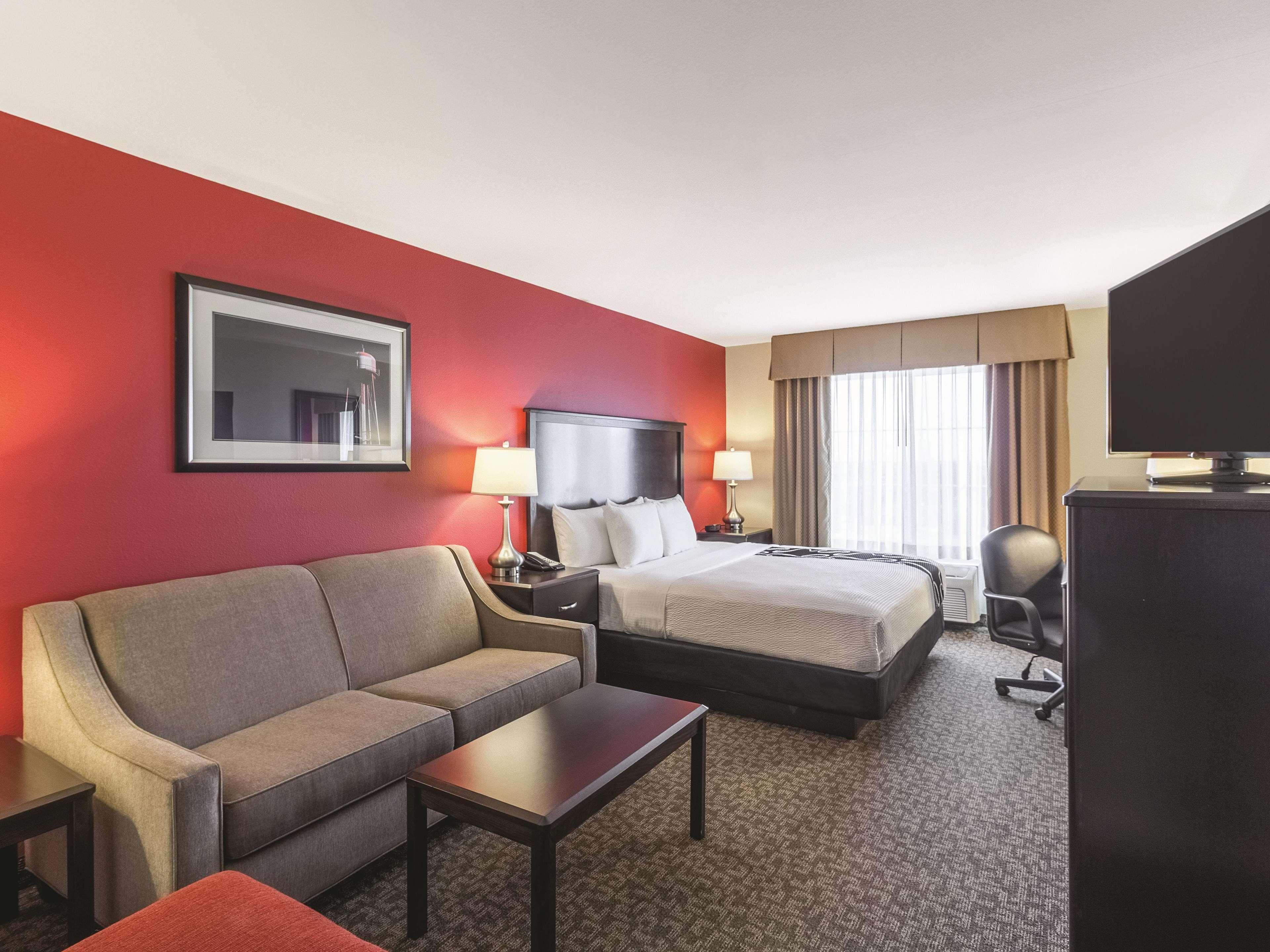 La Quinta By Wyndham Fargo-Medical Center Hotel Exterior foto