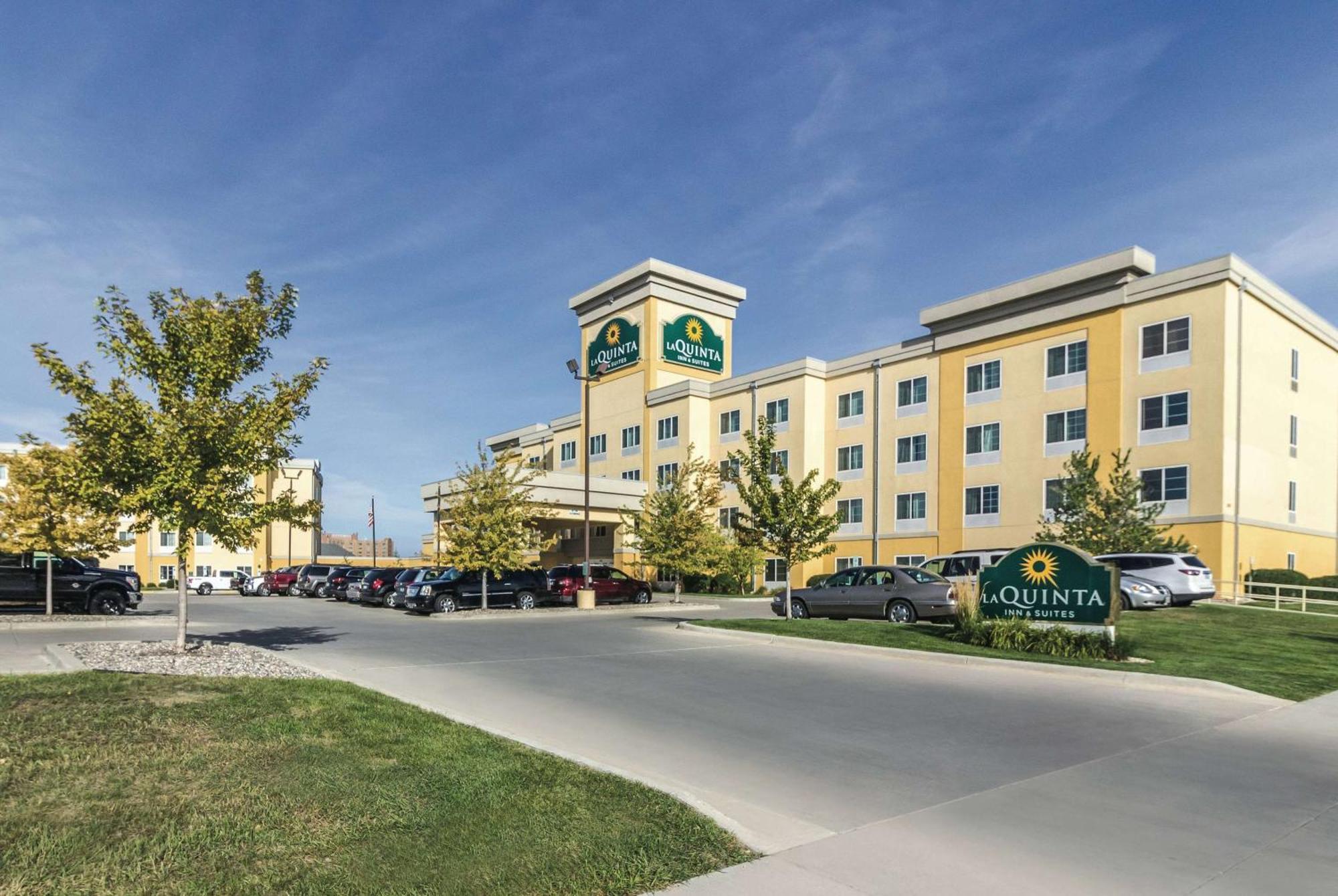 La Quinta By Wyndham Fargo-Medical Center Hotel Exterior foto